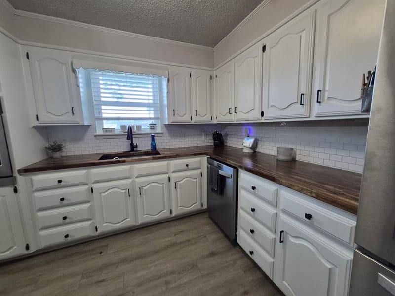 405 W Lindenwood Lane, Hewitt TX 76643 - Photo 12