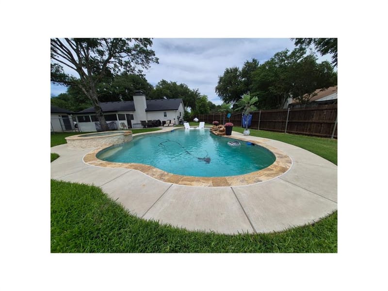 405 W Lindenwood Lane, Hewitt TX 76643 - Photo 3