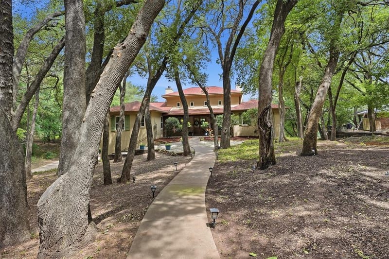 6710 Westover Drive, Granbury TX 76049 - Photo 6