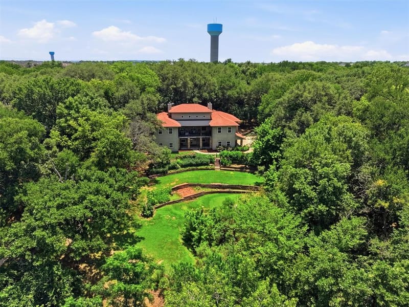 6710 Westover Drive, Granbury TX 76049 - Photo 3