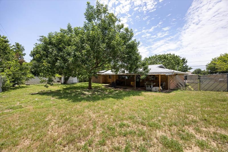 575 N Charlotte Avenue, Stephenville TX 76401 - Photo 21