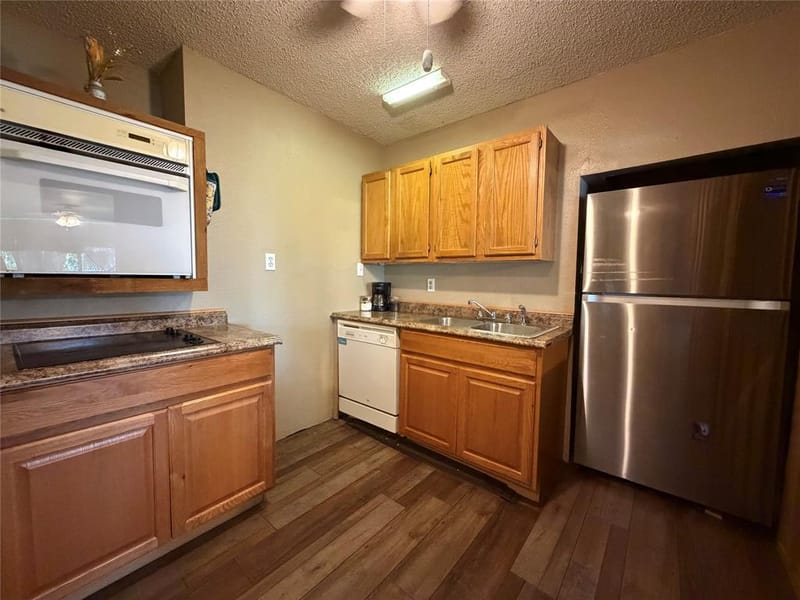 103 Lake Bridge Lane, Brownwood TX 76801 - Photo 16