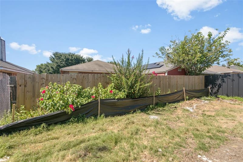 9704 Valley Mills Lane, Dallas TX 75227 - Photo 27
