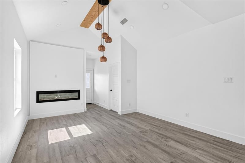 9704 Valley Mills Lane, Dallas TX 75227 - Photo 5