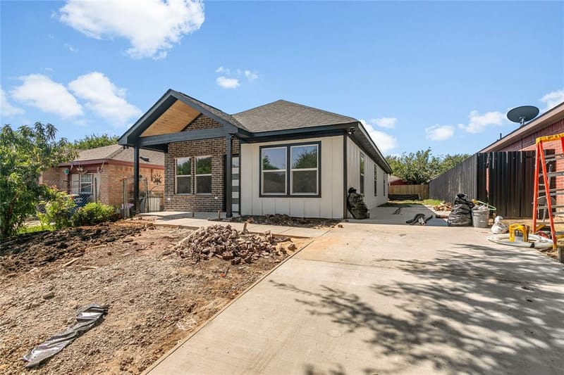 9704 Valley Mills Lane, Dallas TX 75227 - Photo 31