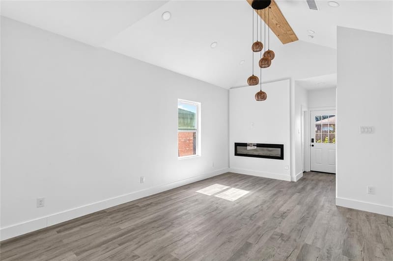 9704 Valley Mills Lane, Dallas TX 75227 - Photo 4