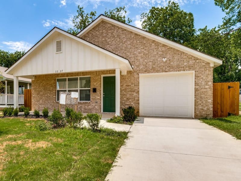 3327 Garden Lane, Dallas TX 75215 - Photo 2