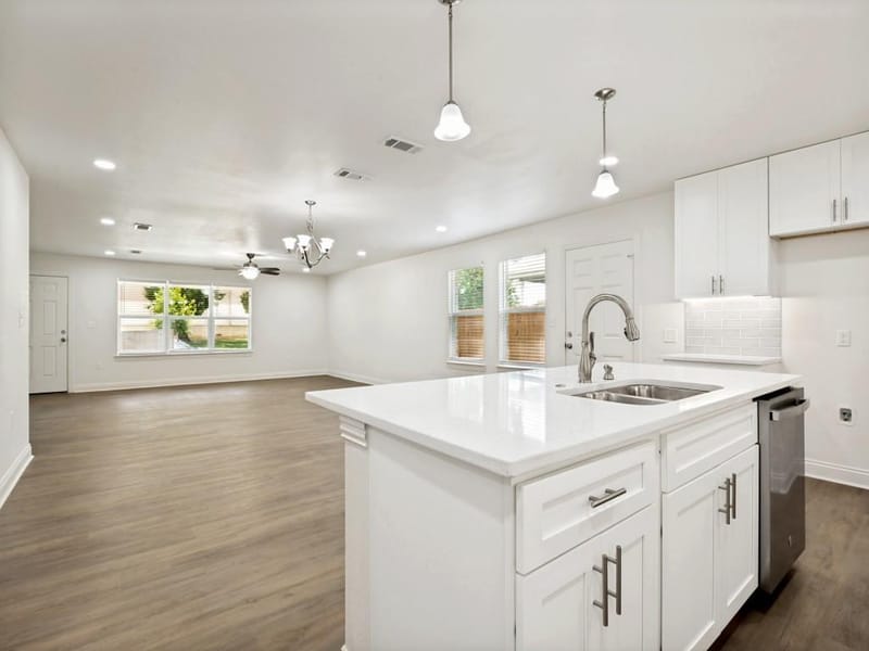 3327 Garden Lane, Dallas TX 75215 - Photo 13