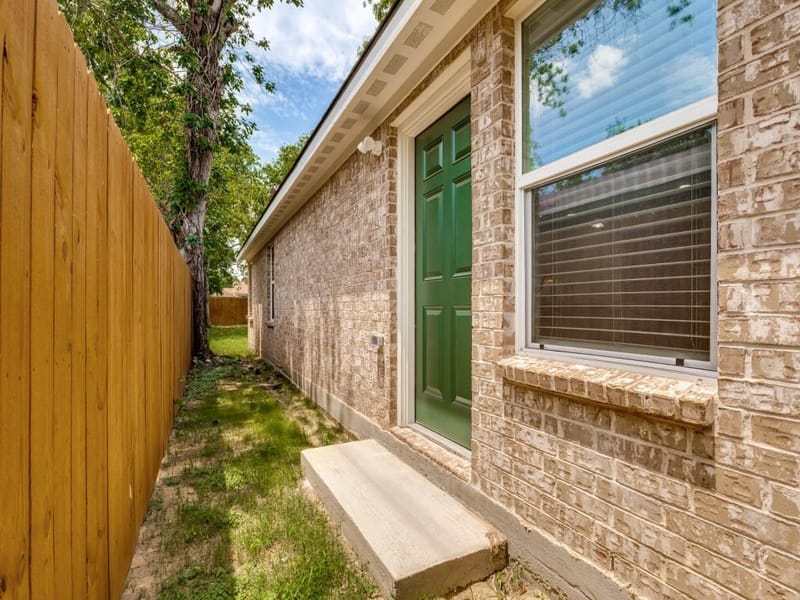 3327 Garden Lane, Dallas TX 75215 - Photo 22