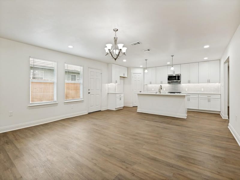3327 Garden Lane, Dallas TX 75215 - Photo 7