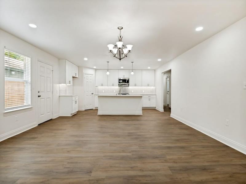 3327 Garden Lane, Dallas TX 75215 - Photo 8