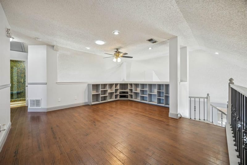 2215 CIMARRON Road, McKinney TX 75072 - Photo 12