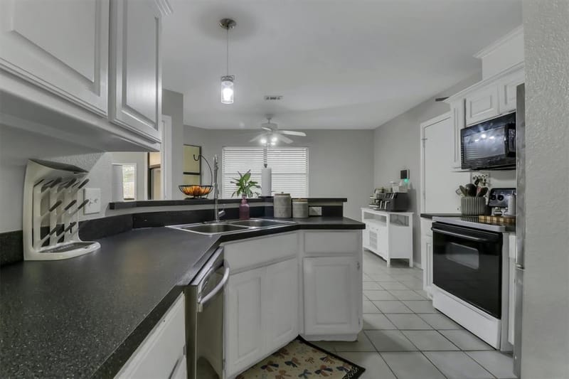 1506 Berry Patch Lane, Granbury TX 76048 - Photo 6