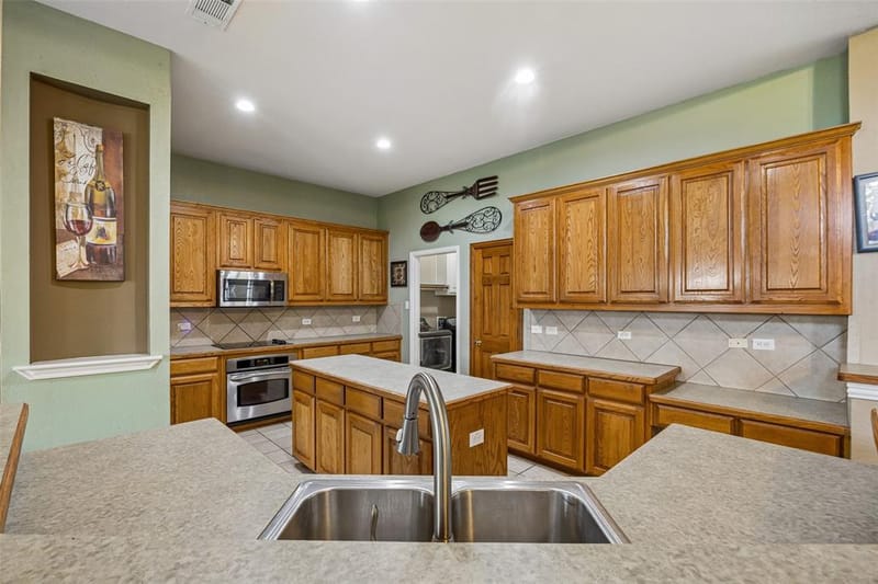 4315 Palmer Drive, Mansfield TX 76063 - Photo 12