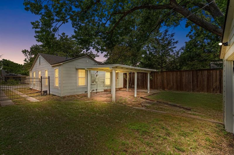 2725 Wayside Avenue, Fort Worth TX 76110 - Photo 23