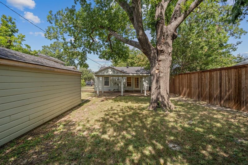2725 Wayside Avenue, Fort Worth TX 76110 - Photo 26