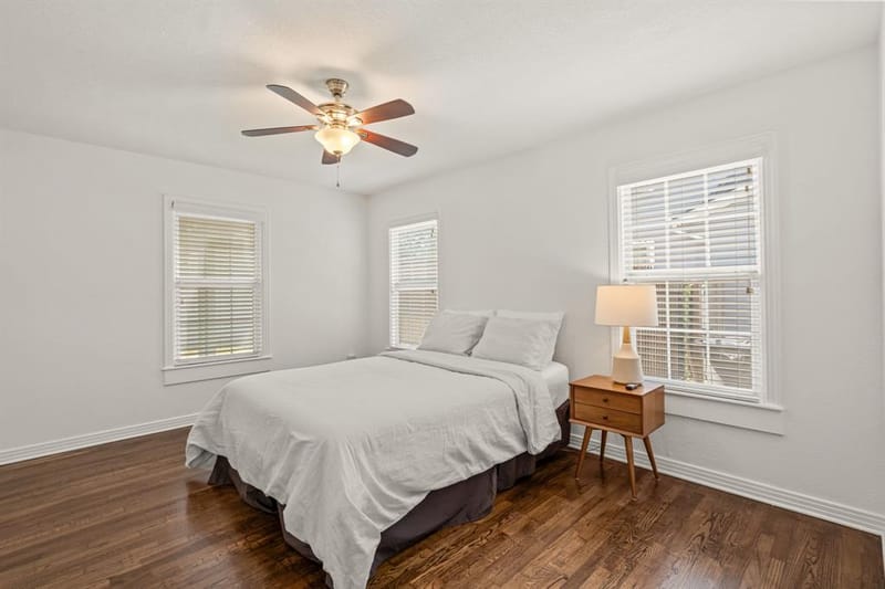 2725 Wayside Avenue, Fort Worth TX 76110 - Photo 15