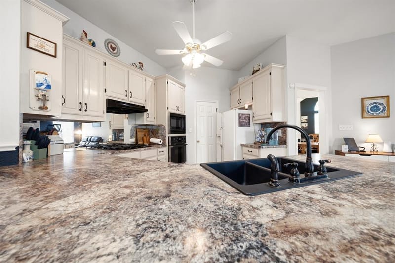215 Sioux Drive, Waxahachie TX 75165 - Photo 7