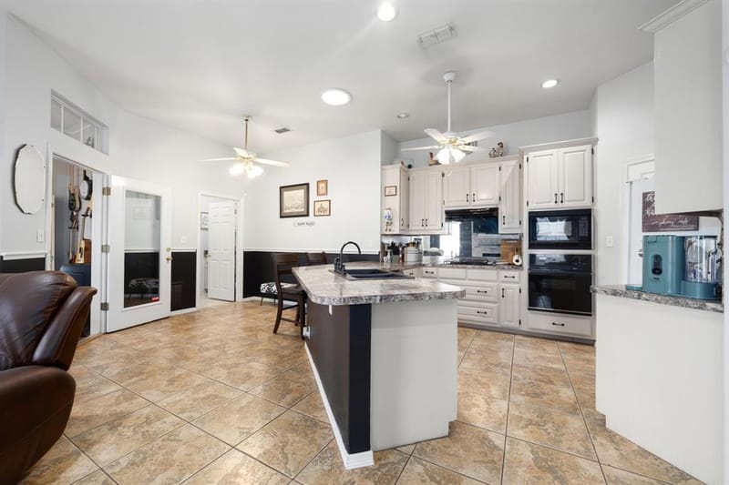 215 Sioux Drive, Waxahachie TX 75165 - Photo 4