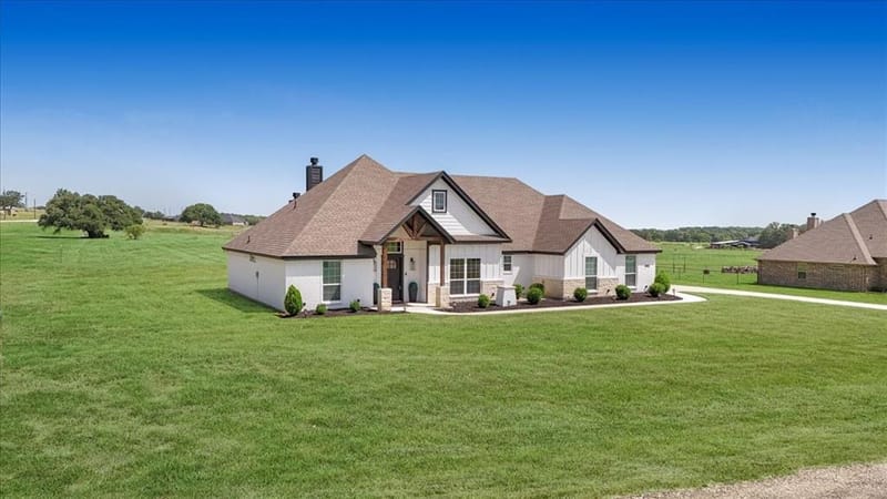 1005 Paradise Parkway, Poolville TX 76487 - Photo 4