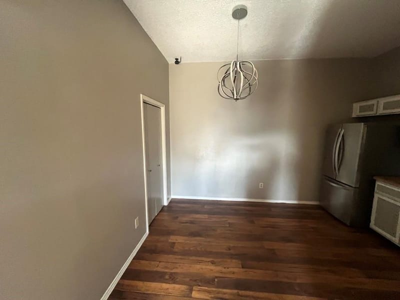 10204 Oak Terrace Circle, Dallas TX 75227 - Photo 6