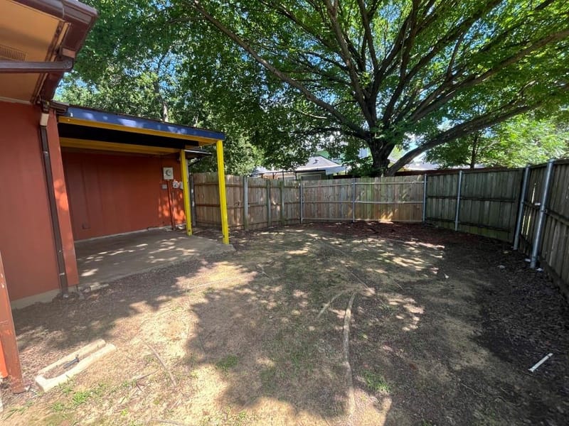 10204 Oak Terrace Circle, Dallas TX 75227 - Photo 4