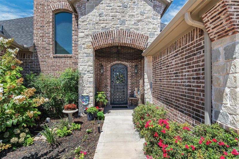2021 Turnbury Court, Granbury TX 76048 - Photo 3