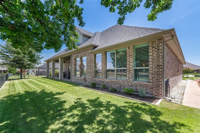 2021 Turnbury Court, Granbury TX 76048 - Photo 36