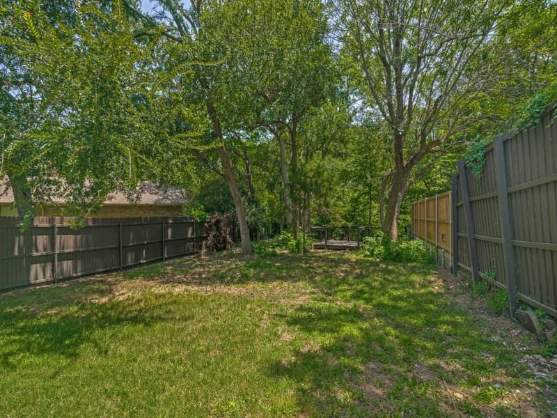 1202 Quail Hollow Drive, Garland TX 75043 - Photo 28