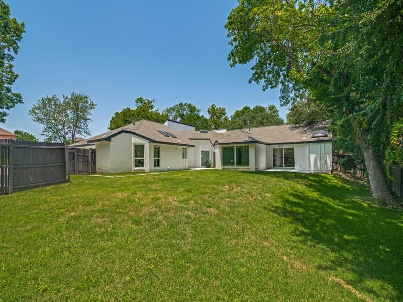 1202 Quail Hollow Drive, Garland TX 75043 - Photo 29