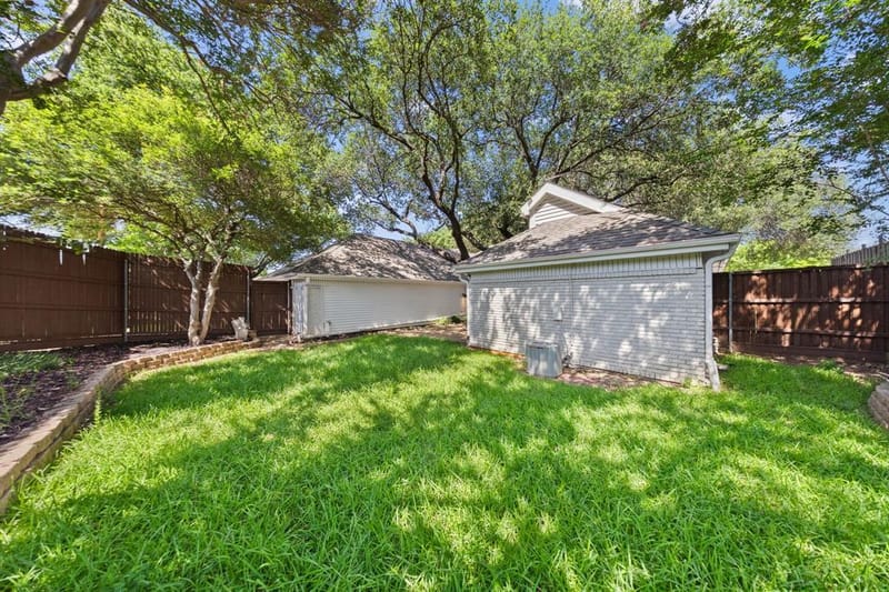 8857 Flint Falls Drive, Dallas TX 75243 - Photo 35