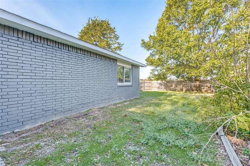 8507 Baumgarten Drive, Dallas TX 75228 - Photo 22