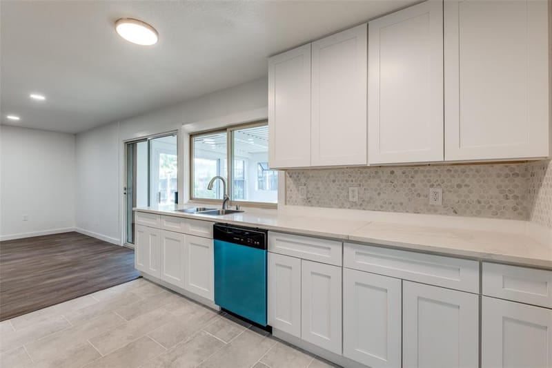 8507 Baumgarten Drive, Dallas TX 75228 - Photo 9