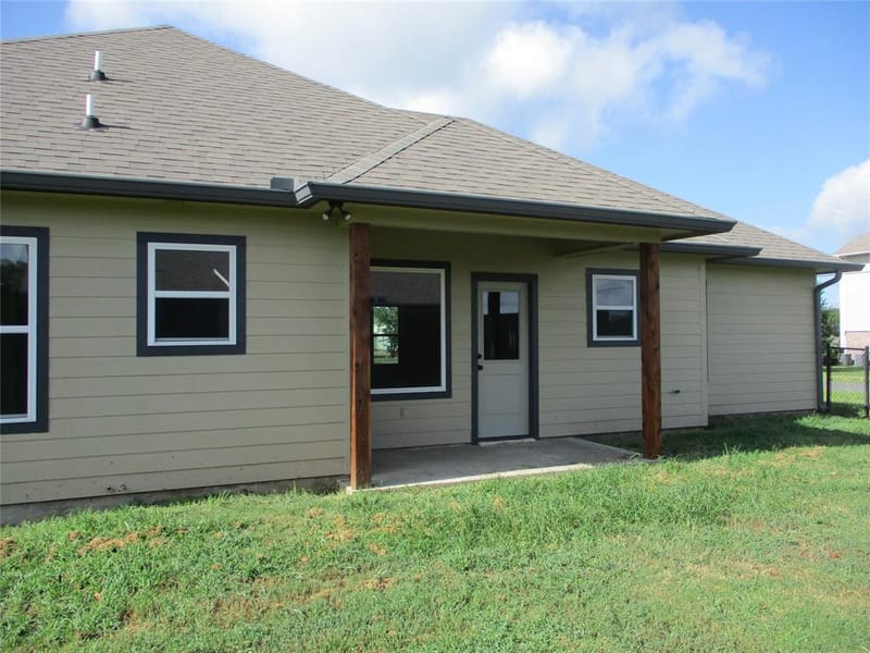 117 Mill Street, Emory TX 75440 - Photo 7