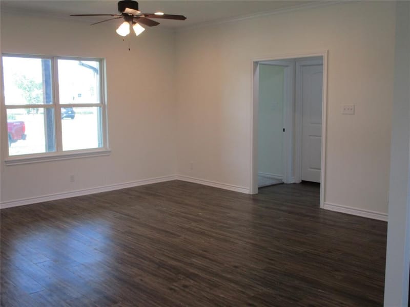 117 Mill Street, Emory TX 75440 - Photo 10