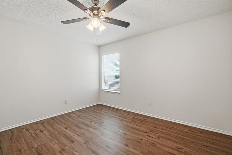 7840 Clover Leaf Drive, North Richland Hills TX 76182 - Photo 28