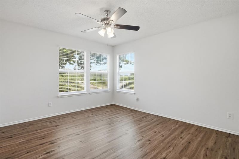7840 Clover Leaf Drive, North Richland Hills TX 76182 - Photo 31