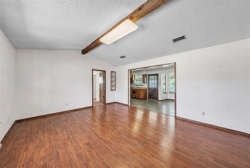 116 George Court, Springtown TX 76082 - Photo 7