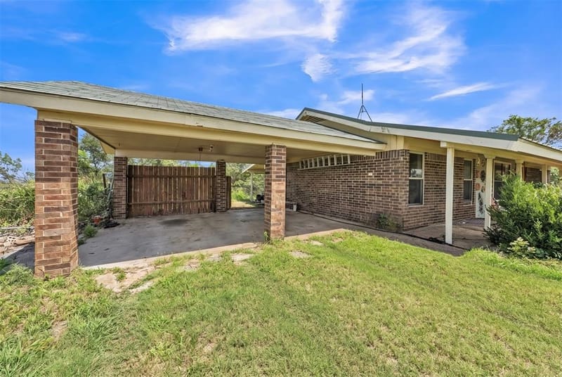 116 George Court, Springtown TX 76082 - Photo 14