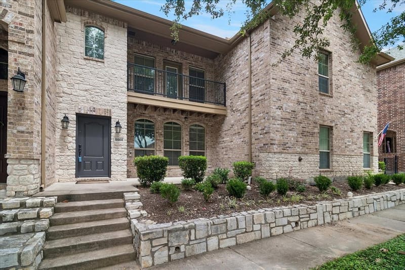 5566 Grosseto Drive, Frisco TX 75034 - Photo 2