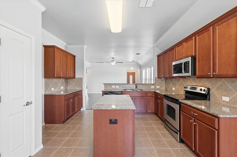 9024 Stewart Street, Cross Roads TX 76227 - Photo 8