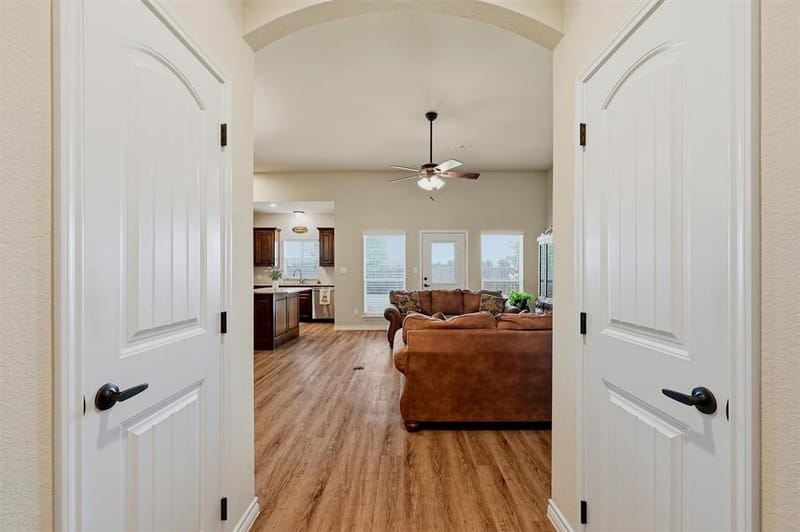 816 E Northside Drive, Pilot Point TX 76258 - Photo 7