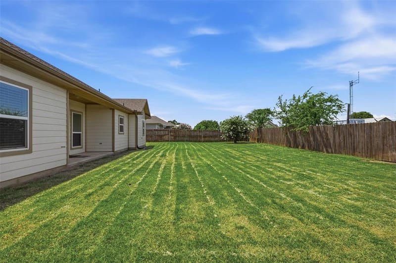 816 E Northside Drive, Pilot Point TX 76258 - Photo 31