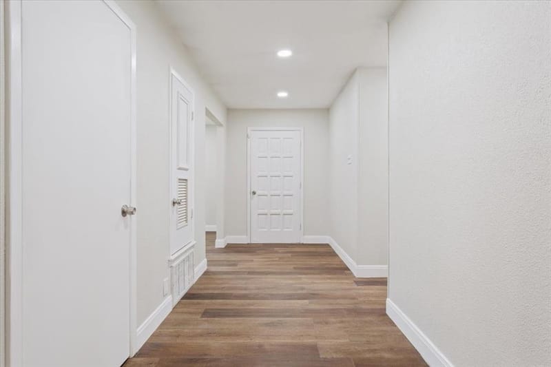 849 Arlington Drive, Woodway TX 76712 - Photo 7