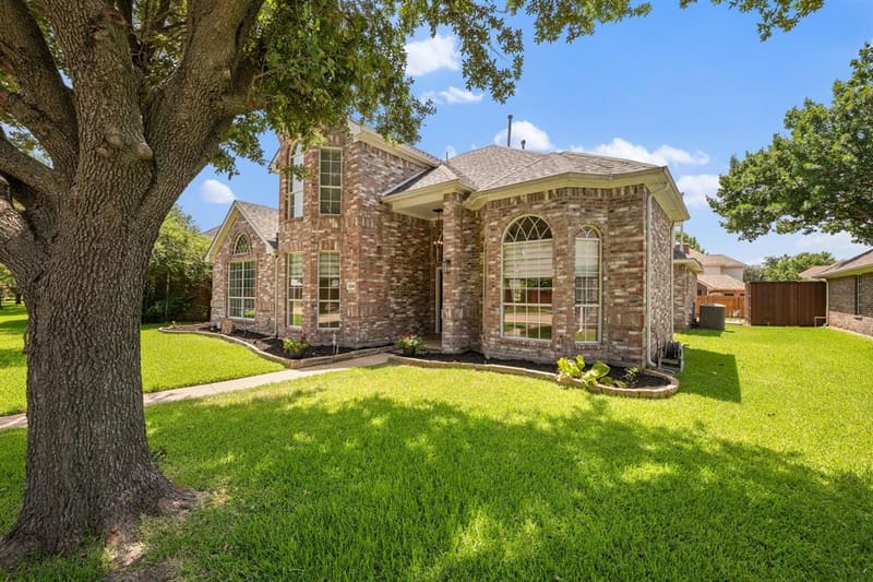 2324 Compton Drive, Plano TX 75025 - Photo 2