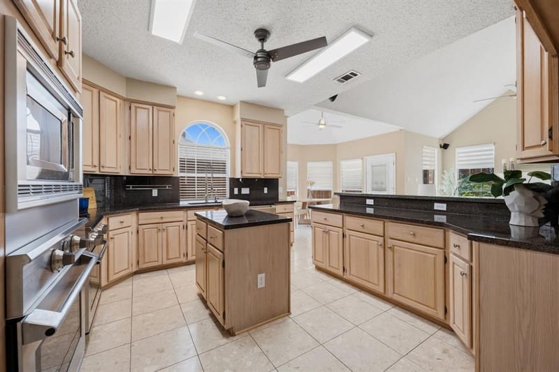 2324 Compton Drive, Plano TX 75025 - Photo 16