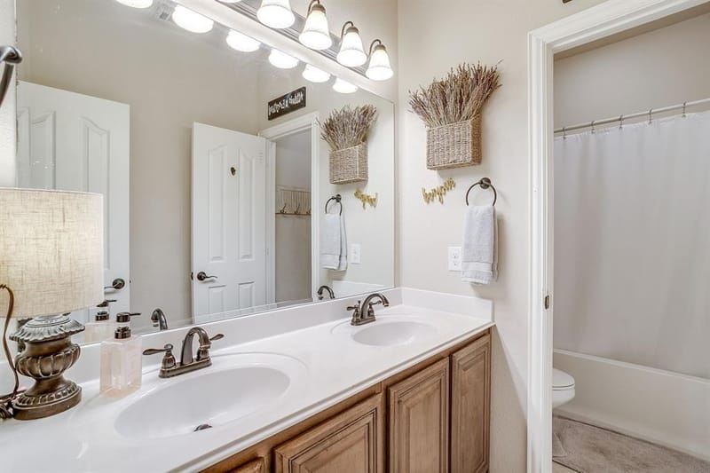 1134 Destrehan Drive, Burleson TX 76028 - Photo 33