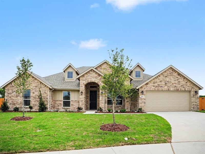 1027 Ella Drive, DeSoto TX 75115 - Photo 3