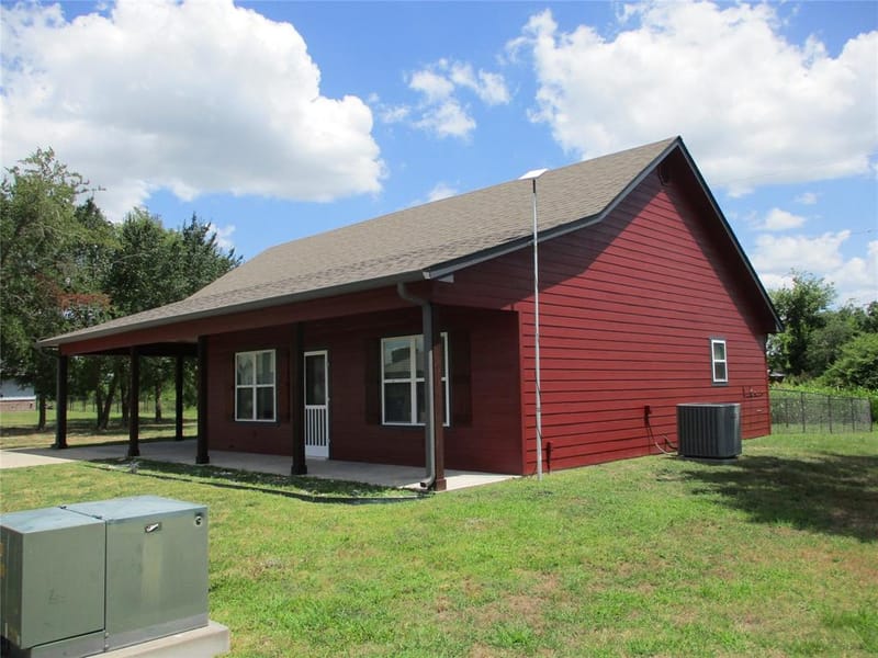 148 Mill Street, Emory TX 75440 - Photo 2