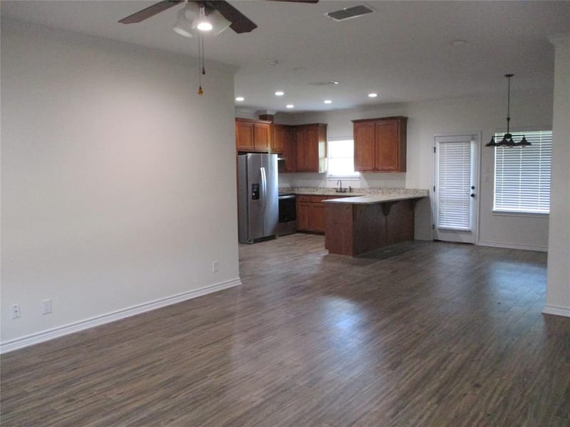 148 Mill Street, Emory TX 75440 - Photo 9